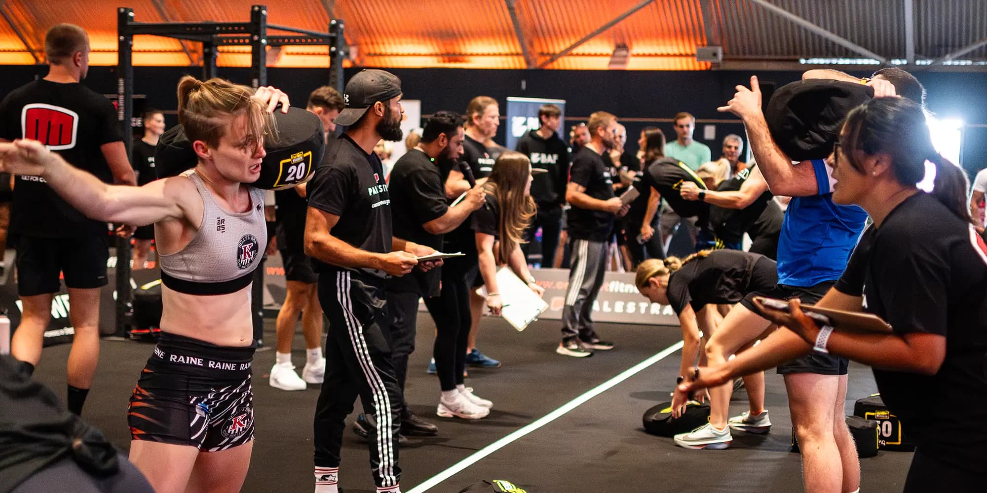 PALESTRA hero background